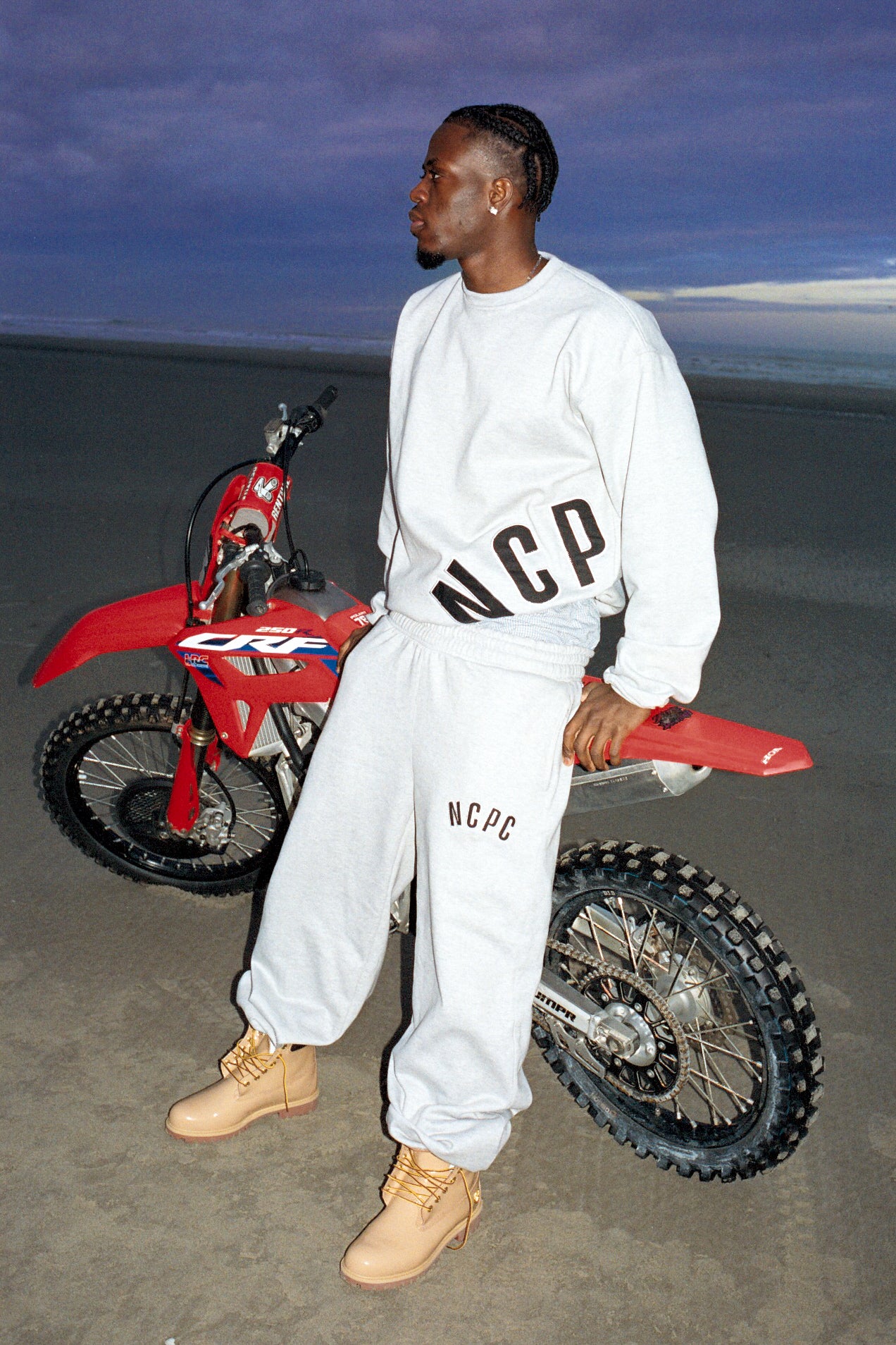 3. Pantalon jogging d’ensemble Gbévoun - NCPC